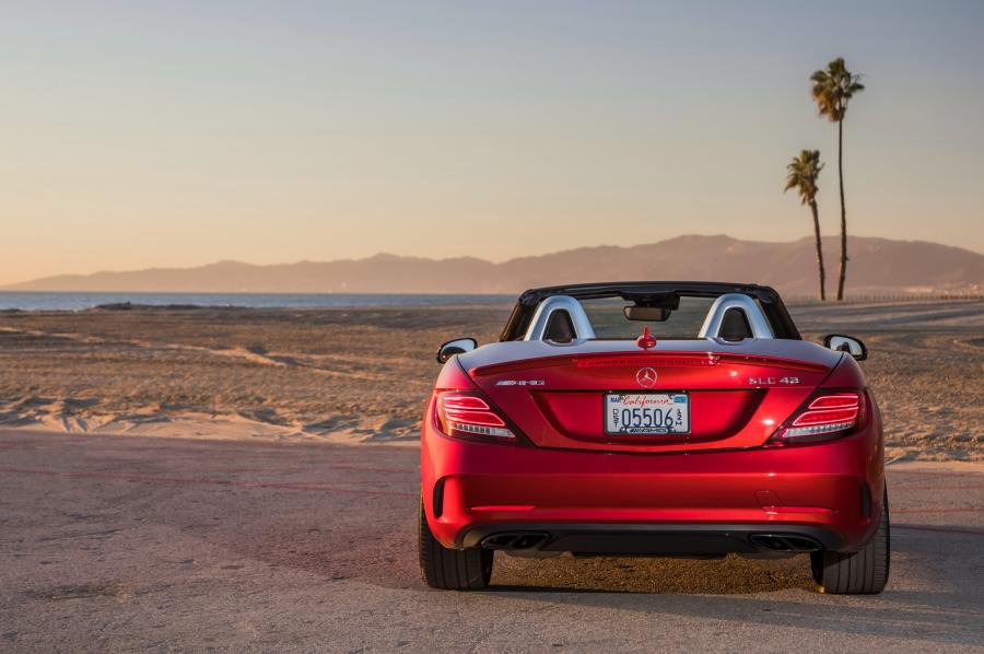  Mercedes-AMG SLC43 2016 года  (NA) (фото 12 из 30)